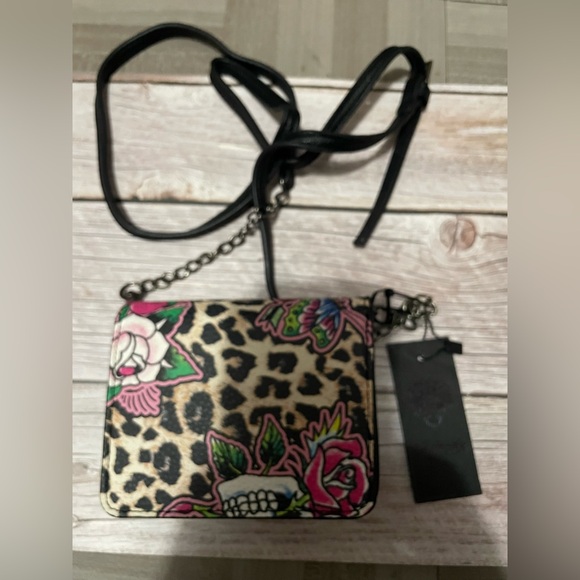 Ed Hardy Cheetah Print Micro
Crossbody & Key Ring Unisex Bag NWT - Picture 2 of 9